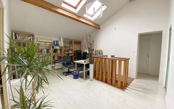 Maison à vendre    7 pièces •  Toulouse