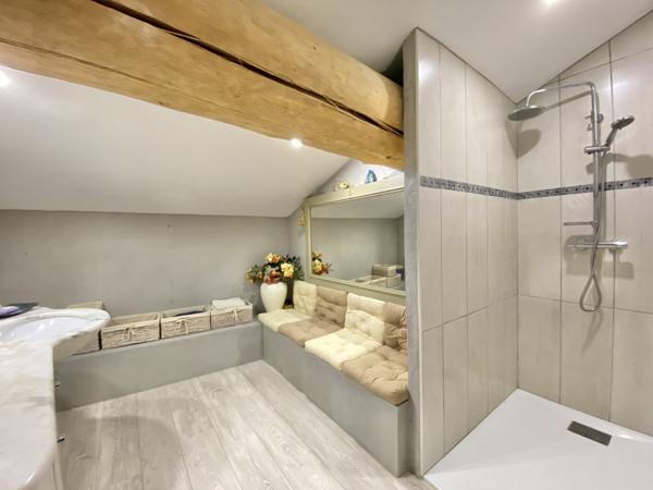 Lambesc (13410) Éblouissante maison de caractère à Lambesc