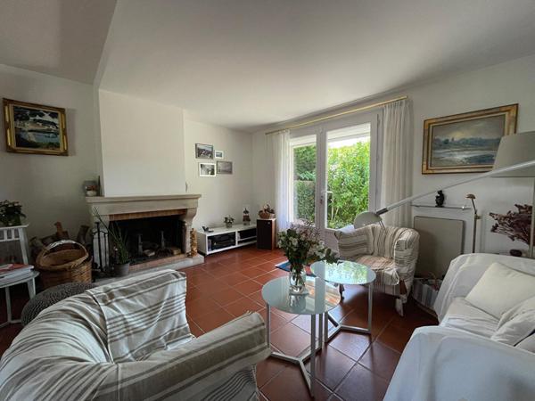 Maison néo-bretonne - Rue Hector Berlioz, proche Bd Schuman