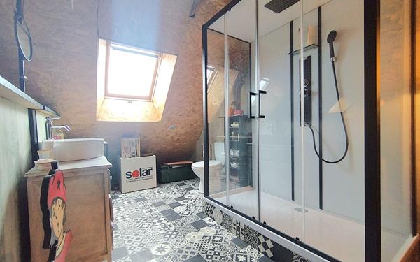 Maison à vendre    4 pièces •  Laguiole