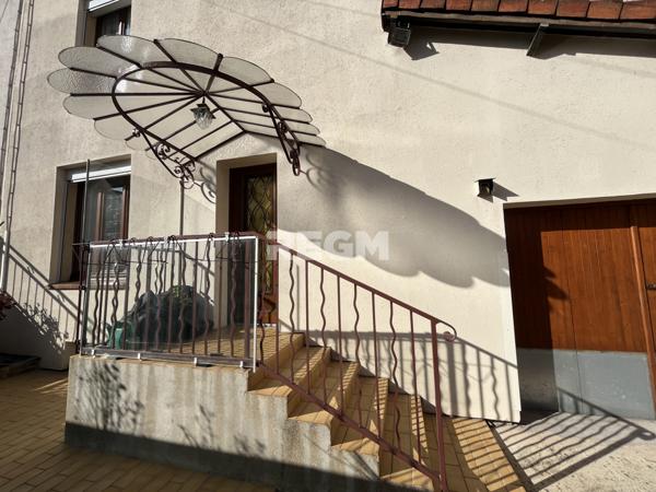 Corbeil-Essonnes (91100) Maison 3 chambres avec sous-sol total et garage