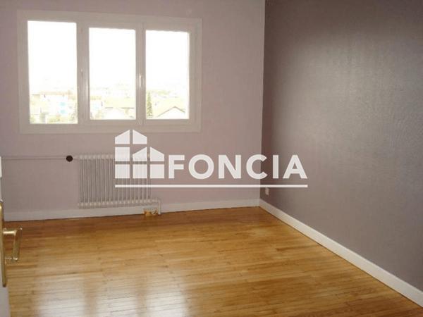Location Studio 48 m² - 34 - 36 AVENUE DU VERCORS Fontaine 38600