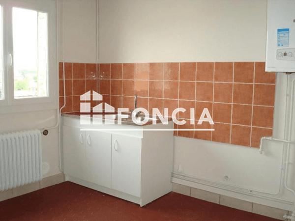 Location Studio 48 m² - 34 - 36 AVENUE DU VERCORS Fontaine 38600