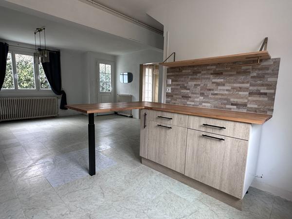 16730 FLEAC Maison Fléac 3 chambres, jardin et grand garage