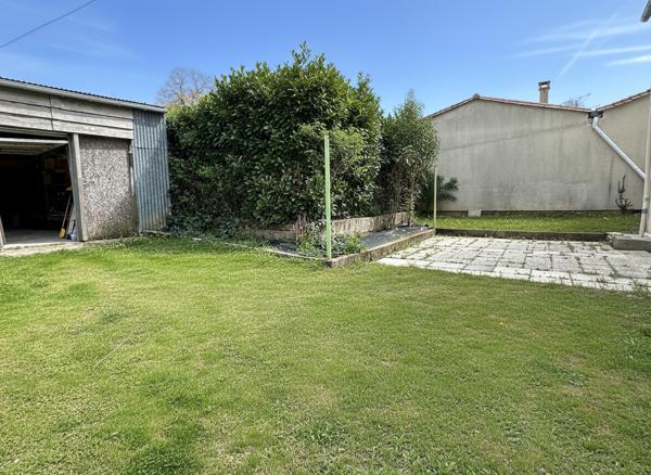 16730 FLEAC Maison Fléac 3 chambres, jardin et grand garage
