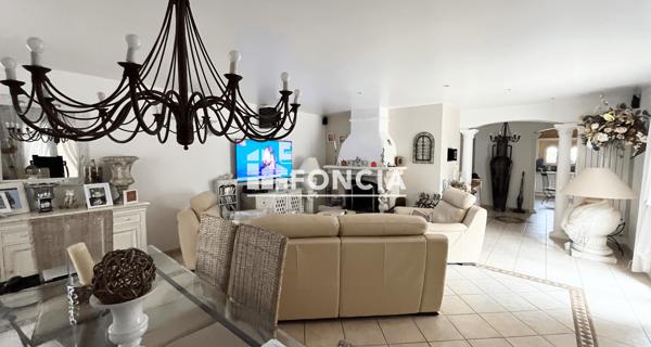 À vendre Maison 5 pièces 170 m² - La Londe-les-maures 83250