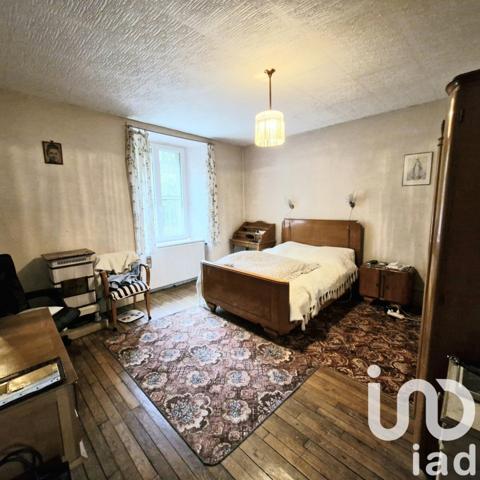 Maison 7 pièces de 264 m² à Vaucouleurs (55140)