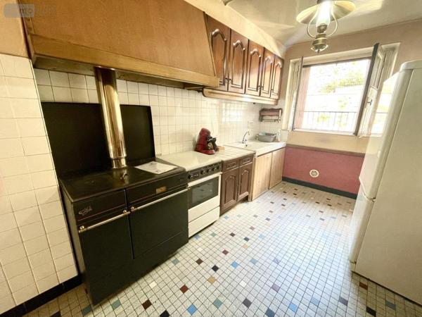 Maison à vendre à Saint-Chély-d'Apcher en Lozère (48200), ref : 48032-191