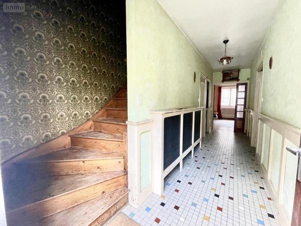 Maison à vendre à Saint-Chély-d'Apcher en Lozère (48200), ref : 48032-191