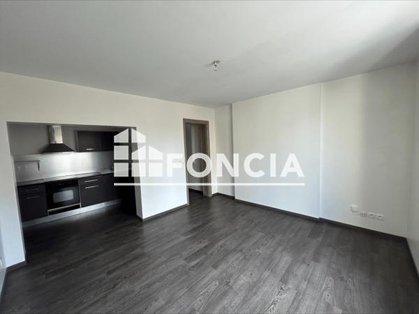 Location Appartement 3 pièces 60.5 m² - 36 RUE EMILE ZOLA Reims 51100