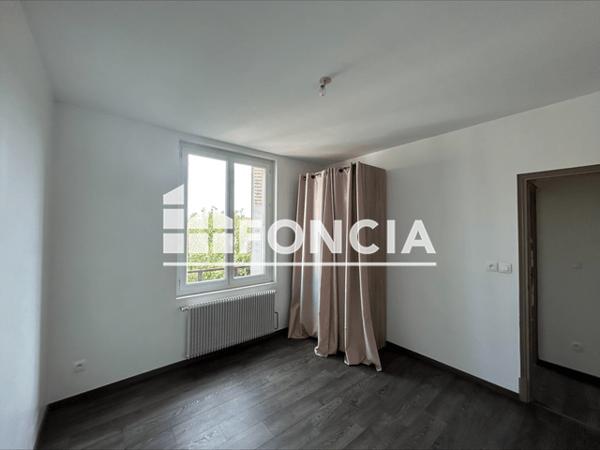 Location Appartement 3 pièces 60.5 m² - 36 RUE EMILE ZOLA Reims 51100