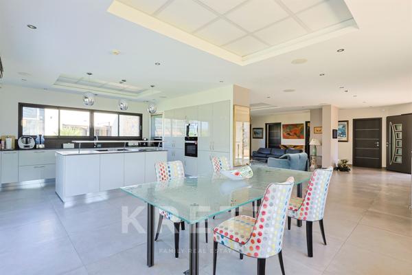 Villa contemporaine aux portes du Luberon