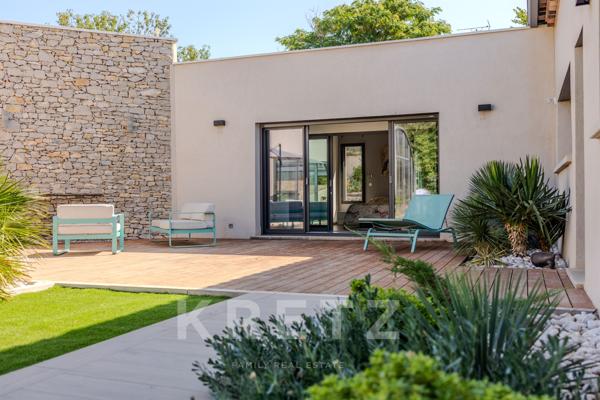 Villa contemporaine aux portes du Luberon