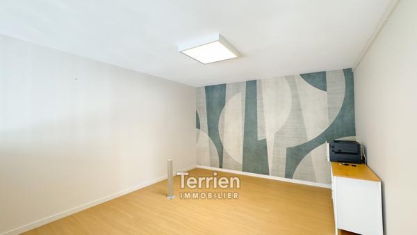 Local commercial entièrement rénové Chalonnes-sur-Loire (49290)