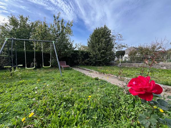 Maison familiale à Bonchamp-lès-Laval, proche de toutes commodités