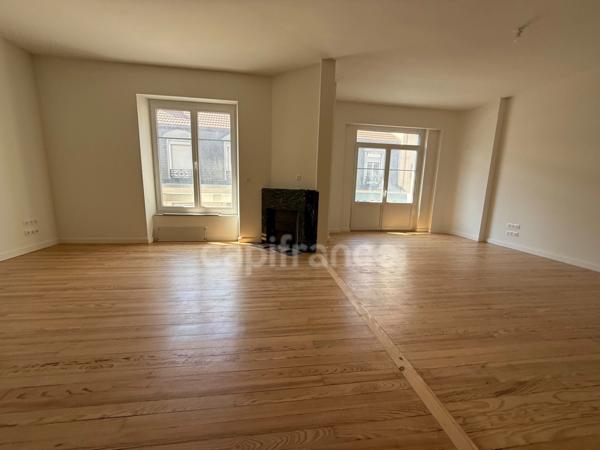 Grand appartement t5 totalement rénové à neuf