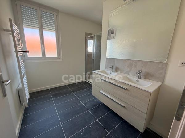 Grand appartement t5 totalement rénové à neuf