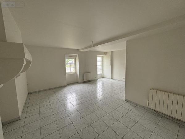 Maison à louer à Saint-Germain-le-Fouilloux en Mayenne (53240), ref : 53005-L439