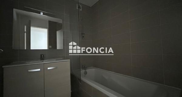 Location Appartement 3 pièces 64.8 m² - Neuville-sur-saône 69250