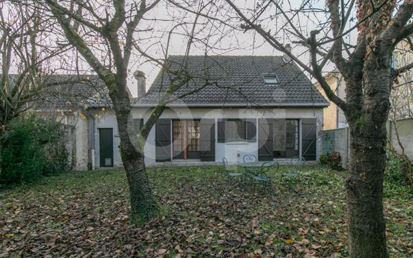 Maison à vendre    5 pièces • 117,18 m2 Noisy-le-Grand