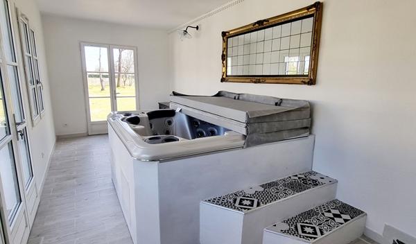 PAREMPUYRE  - Maison 180 m² avec jardin de près de 3000 m² - BORDEAUX METROPOLE
