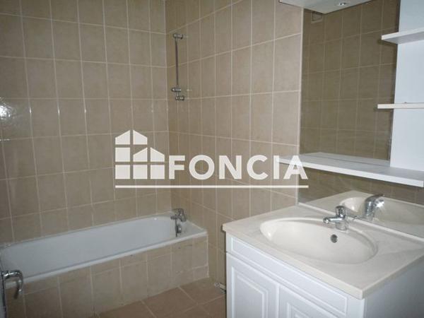 Location Appartement 3 pièces 73.46 m² - CARREFOUR SAINT ELOI BAT.L Rodez 12000