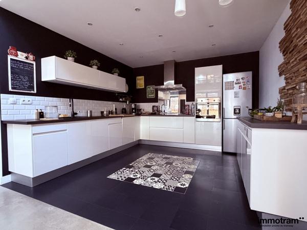 Vente Loft 162m 2 - 3 chambre(s) - Tourcoing, Victoire • Réf. VA27224
