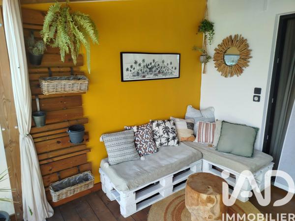 Location appartement 2 pièces 50 m² Saint-Pierre