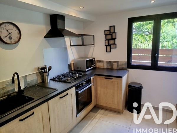 Location appartement 2 pièces 50 m² Saint-Pierre