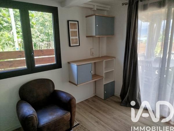 Location appartement 2 pièces 50 m² Saint-Pierre