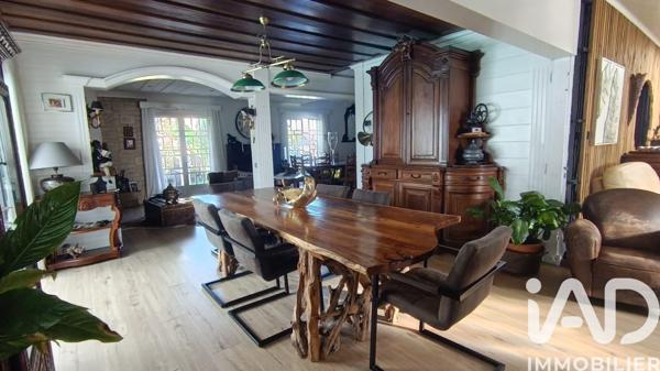 Maison à vendre 8 pièces 320 m² Le Tampon