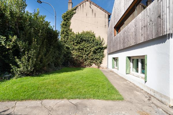 Maison d’architecte avec studio de musique
