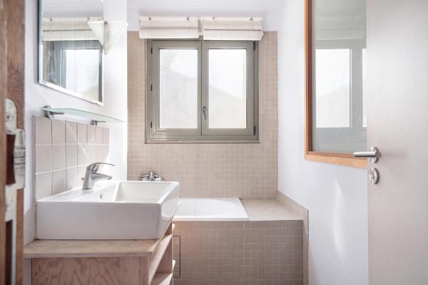 Maison d’architecte avec studio de musique