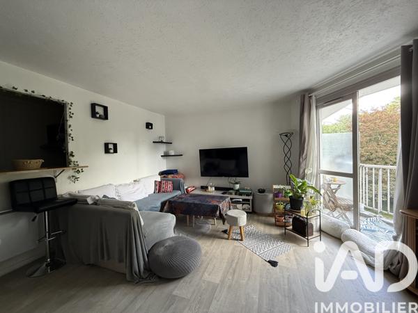 Location studio 40 m² Vaux-le-Pénil