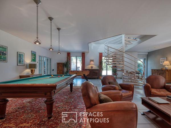 Demeure bourgeoise avec piscine au coeur de Janville