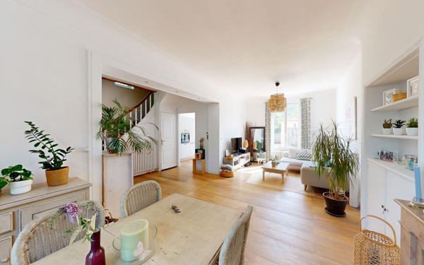 Maison à vendre    5 pièces • 120 m2 Bron