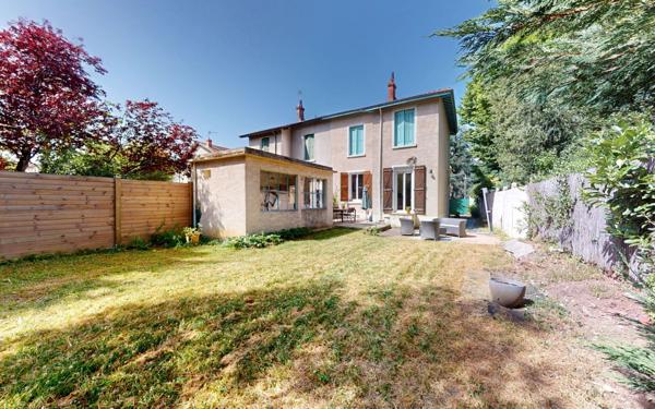 Maison à vendre    5 pièces • 120 m2 Bron