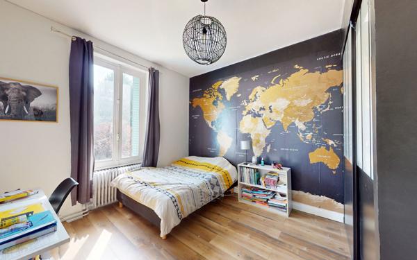 Maison à vendre    5 pièces • 120 m2 Bron