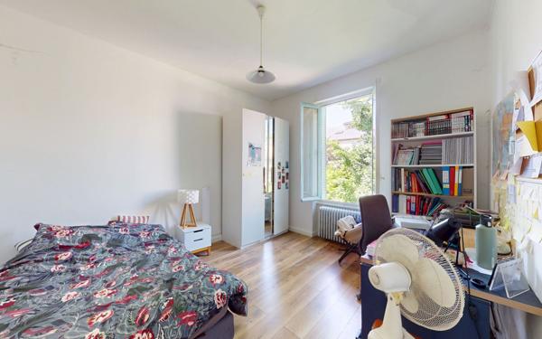 Maison à vendre    5 pièces • 120 m2 Bron