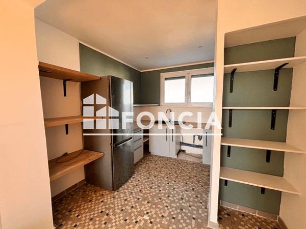Location Appartement 4 pièces 74.7 m² - 160 RUE DU FAUBOURG BONNEFOY Toulouse 31500