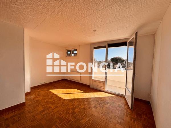 Location Appartement 4 pièces 74.7 m² - 160 RUE DU FAUBOURG BONNEFOY Toulouse 31500