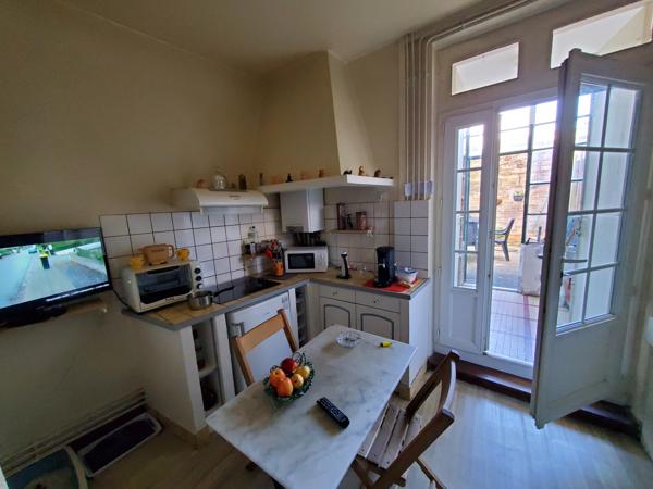 Maison de ville avec cour à vendre à MARMANDE