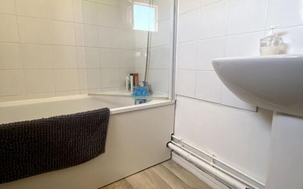 Appartement à vendre    4 pièces • 76,52 m2 Coulommiers