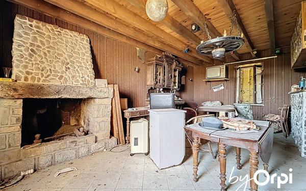 Maison à vendre    2 pièces • 74,10 m2 Louroux-de-Bouble