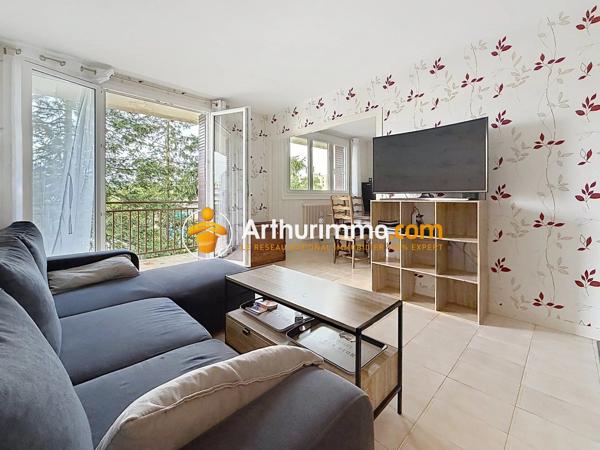 Vente                                                      Appartement
                        
                     5 pièces                      86 m2                     à Bourgoin-Jallieu