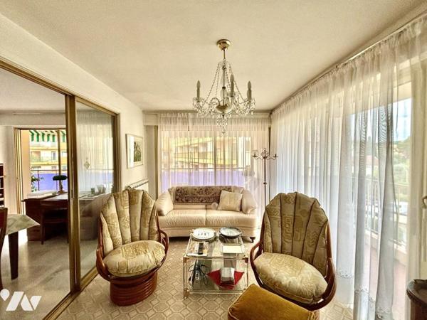 Roquebrune-Cap-Martin, CARNOLES, 4 pièces de 76 m², 4 balcons, parking et cave