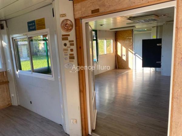 Immeuble locatif - Oloron-sainte-marie - Réf.:205367 OLORON PROXIMITE CENTRE - IMMEUBLE COMPOSE DE DEUX APPARTEMENTS ET DE TROIS LOCAUX COMMERCIAUX ACTUELLEMENT LOUES -