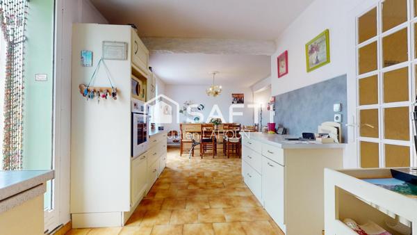 Maison lumineuse avec véranda et jardin clos