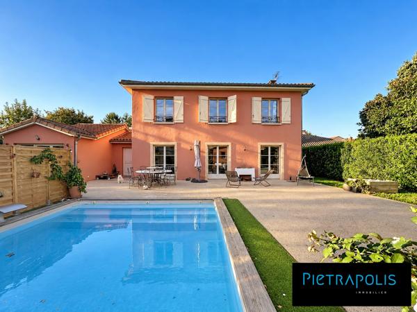 CIVRIEUX CENTRE – Belle maison 178 m² – Piscine & Pool House – 4 chambres – DPE B