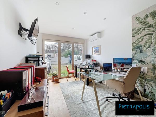 CIVRIEUX CENTRE – Belle maison 178 m² – Piscine & Pool House – 4 chambres – DPE B
